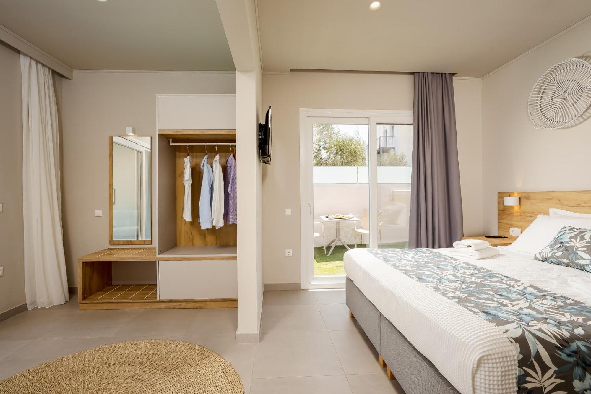 Sarpidon Suites Agia Marina Dış mekan fotoğraf