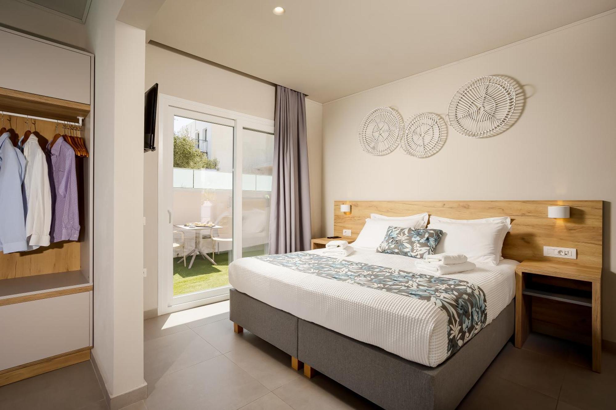 Sarpidon Suites Agia Marina Dış mekan fotoğraf