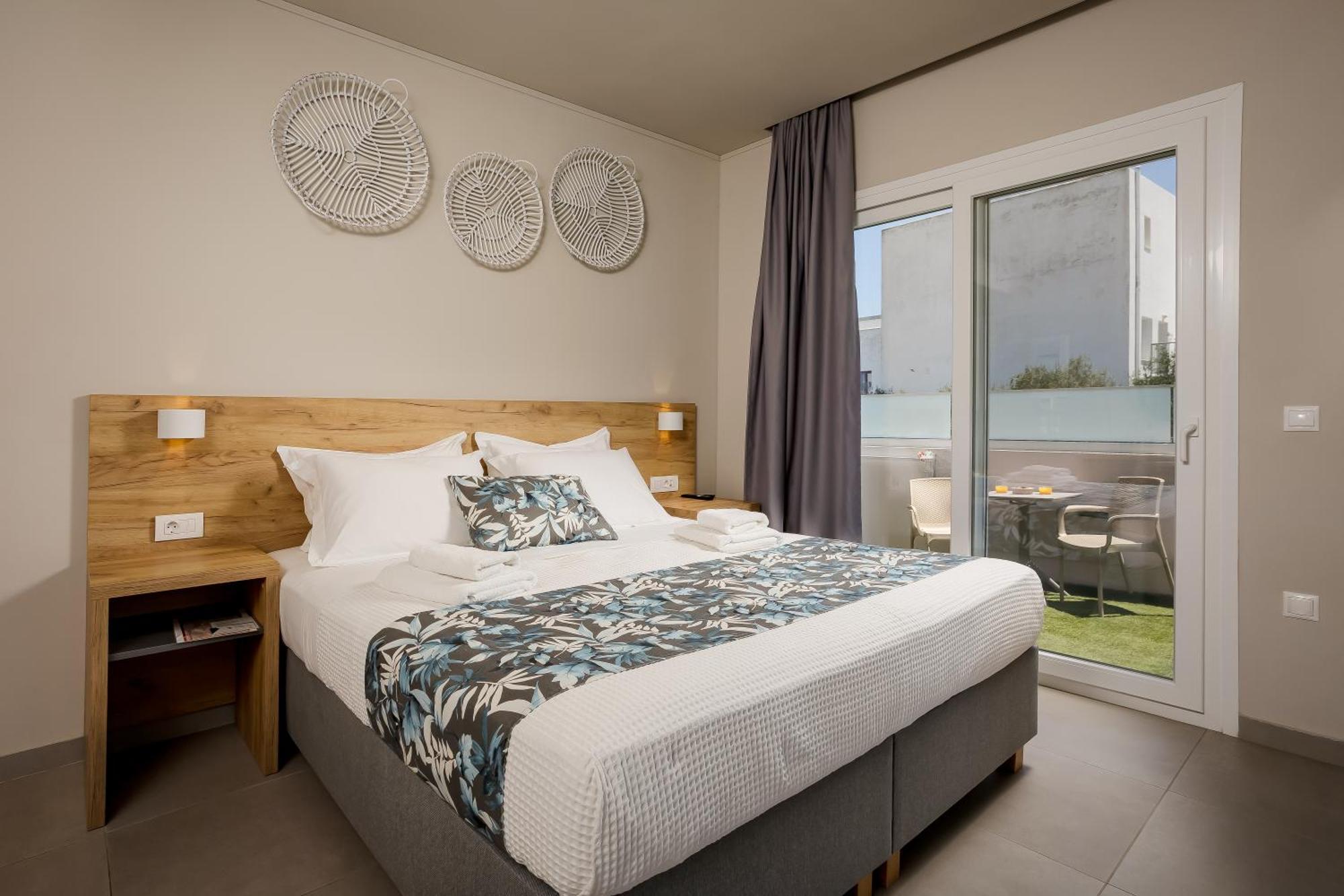 Sarpidon Suites Agia Marina Dış mekan fotoğraf