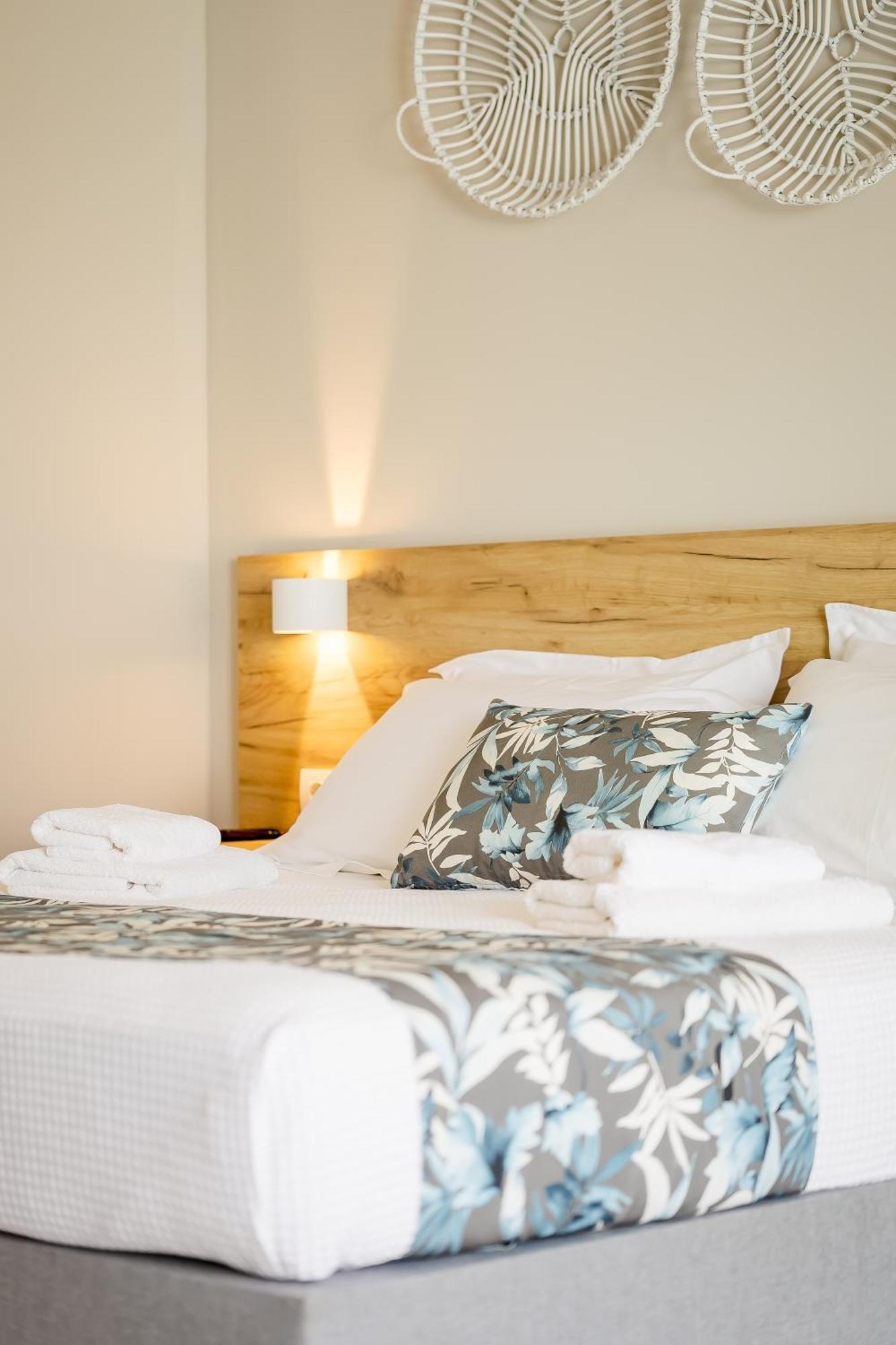 Sarpidon Suites Agia Marina Dış mekan fotoğraf
